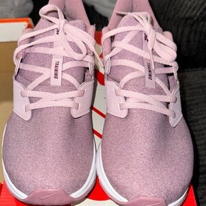 Nike Air Bella TR AMP